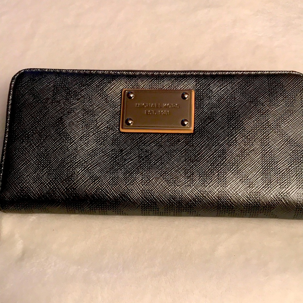 Michael Kors wallet